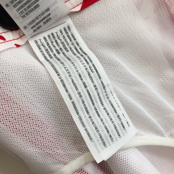 🥳HOST PICK🥳 Abercrombie men’s swim shorts - Picture 9 of 9